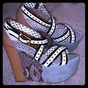 JESSICA SIMPSON ADORABLE WEDGES!!